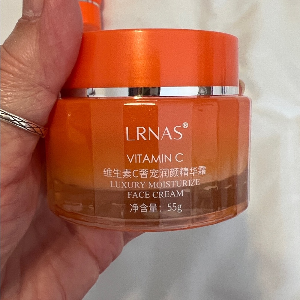 NWOT Lrnas organic Vitamin C Skincare Set with cleanser  toner serum moisturizer - Picture 13 of 14